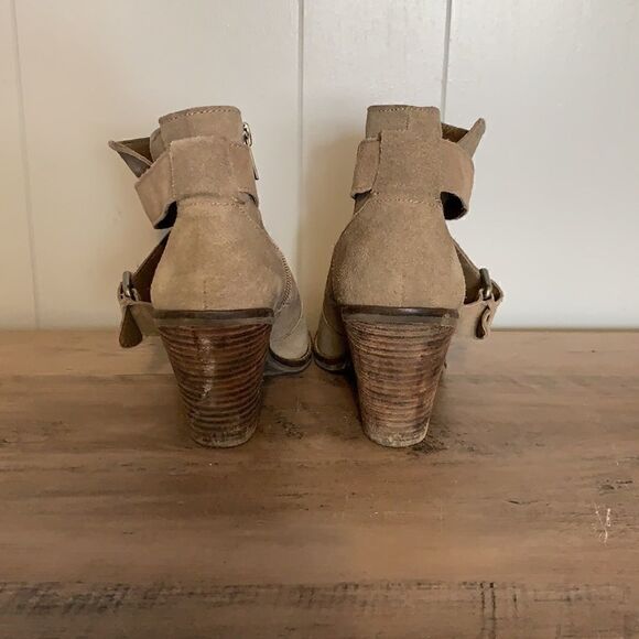 Dolce Vita Taupe Suede Booties Size 7 - Picture 4 of 4